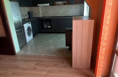 Vermietung eines gemütlichen und geräumigen Apartments, 120 m², Varna, Bulgarien